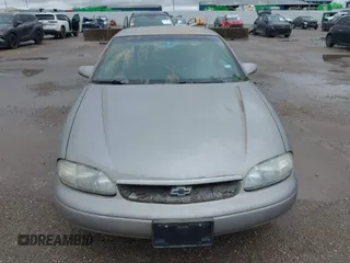 1997 Chevrolet Monte Carlo LS z VIN 2G1WW12M8V9279461, wystawiony jako IAAI lot #42460394 z przebiegiem 85 950 mil mil oraz . Historia ofert i sprzedaży dostępna na DreamBid. Obrazek 6.