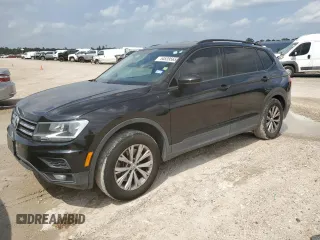 2018 Volkswagen Tiguan S z VIN 3VV1B7AX9JM020833, wystawiony jako Copart lot #54539565 z przebiegiem 69 904 mil mil oraz Szkoda całkowita • Salvage title. Historia ofert i sprzedaży dostępna na DreamBid. Obrazek 1.