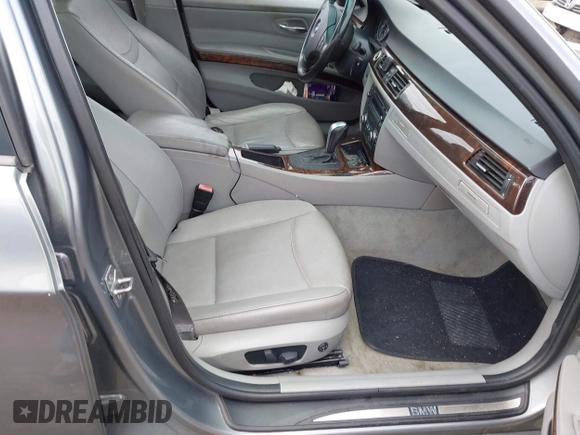2010 BMW 3 Series 328i xDrive with VIN WBAPK5C57AA653317, listed as a IAAI auction lot 41997460 with 173,192 mi miles and . Bid and sale history available at DreamBid. Image 5.