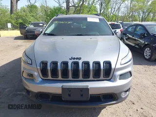 2018 Jeep Cherokee Limited z VIN 1C4PJMDB0JD597899, wystawiony jako IAAI lot #42126159 z przebiegiem 117 359 mil mil oraz . Historia ofert i sprzedaży dostępna na DreamBid. Obrazek 12.