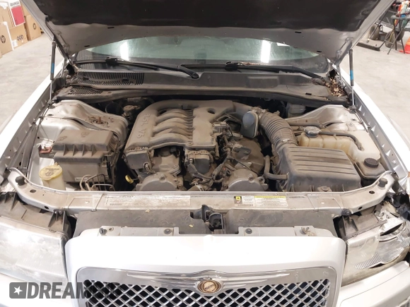 2006 Chrysler 300 Touring with VIN 2C3KA53G36H506880, listed as a IAAI auction lot 42177012 with 135,992 mi miles. Bid and sale history available at carsss.com. Image 10.