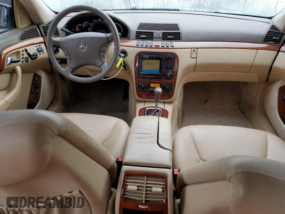2001 Mercedes-Benz S-Class with VIN WDBNG70J81A138687, listed as a Copart auction lot 42194795 with 137,677 mi miles and Salvage Title. Bid and sale history available at carsss.com. Image 8.