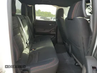 2022 Nissan Frontier SV z VIN 1N6ED1EJ2NN644110, wystawiony jako Copart lot #56389655 z przebiegiem 32 812 mil mil oraz Szkoda całkowita • Salvage title. Historia ofert i sprzedaży dostępna na DreamBid. Obrazek 10.