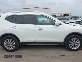 2017 Nissan Rogue SL z VIN JN8AT2MT8HW144260, wystawiony jako IAAI lot #41961989 z przebiegiem 114 627 mil mil oraz . Historia ofert i sprzedaży dostępna na DreamBid. Obrazek 13.