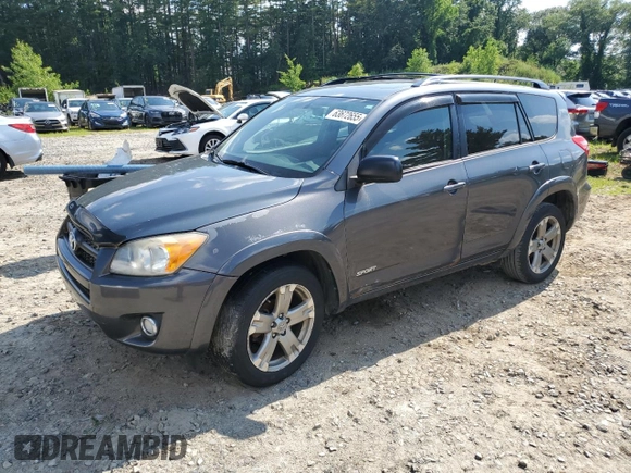 2010 Toyota RAV4 Sport с VIN JTMRF4DV0AD029222, выставлен на аукционе Copart как лот 63672655 с пробегом 187 104 миль миль и Чистый • Clean title. История ставок и продаж доступна на DreamBid. Изображение 1.