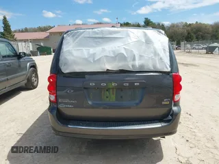 2018 Dodge Grand Caravan SXT z VIN 2C4RDGCG8JR129835, wystawiony jako IAAI lot #42190326 z przebiegiem 81 818 mil mil oraz . Historia ofert i sprzedaży dostępna na DreamBid. Obrazek 16.