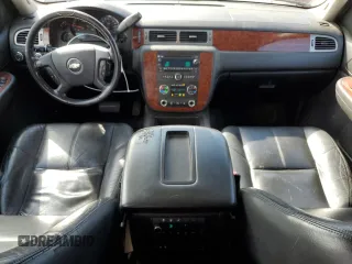 2008 Chevrolet Suburban LT w/2LT with VIN 3GNFK163X8G181070, listed as a Copart auction lot 53097755 with 232,127 mi miles and Salvage Title. Bid and sale history available at carsss.com. Image 8.