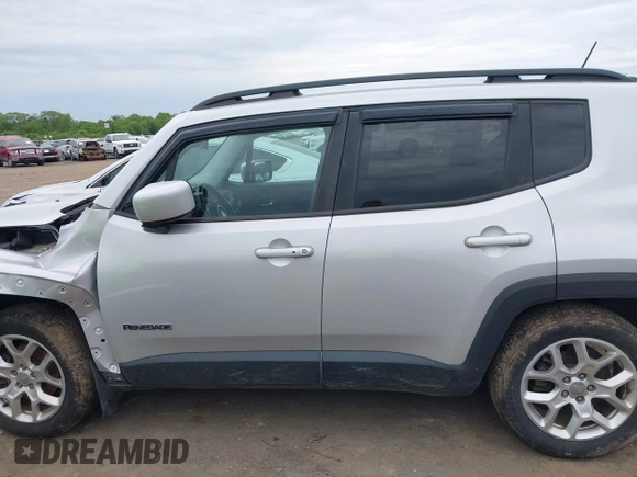 2017 Jeep Renegade Latitude with VIN ZACCJABB6HPF83565, listed as a IAAI auction lot 42289470 with 47,708 mi miles and . Bid and sale history available at DreamBid. Image 14.
