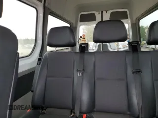2015 Mercedes-Benz Sprinter Passenger with VIN WDZPE7DC2F5998483, listed as a Copart auction lot 76276203 with 206,959 mi miles. Bid and sale history available at carsss.com. Image 10.