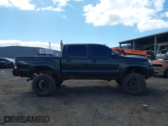 2012 Toyota Tacoma z VIN 3TMLU4EN6CM091483, wystawiony jako IAAI lot #41464391 z przebiegiem 124 204 mil mil oraz . Historia ofert i sprzedaży dostępna na DreamBid. Obrazek 13.