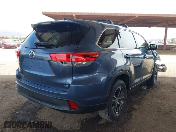2018 Toyota Highlander LE with VIN 5TDZZRFH0JS285957, listed as a IAAI auction lot 42381460 with 85,183 mi miles and . Bid and sale history available at DreamBid. Image 4.