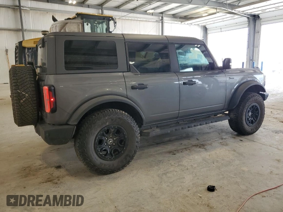 2022 Ford Bronco z VIN 1FMEE5DPXNLB55992, wystawiony jako Copart lot #62194195 z przebiegiem 70 264 mil mil oraz Szkoda całkowita • Salvage title. Historia ofert i sprzedaży dostępna na DreamBid. Obrazek 3.