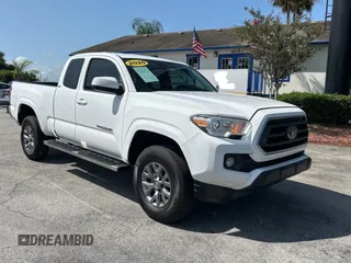 2020 Toyota Tacoma SR z VIN 5TFRX5GN3LX166557, wystawiony jako Copart lot #59732335 z przebiegiem 138 274 mil mil oraz Czysty tytuł • Clean title. Historia ofert i sprzedaży dostępna na DreamBid. Obrazek 1.