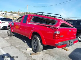2005 Ford Ranger XLT with VIN 1FTYR44U45PA21719, listed as a IAAI auction lot 41220110 with 285,787 mi miles. Bid and sale history available at carsss.com. Image 3.