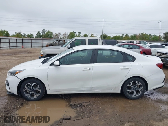 2021 Kia Forte LXS with VIN 3KPF24AD2ME312508, listed as a IAAI auction lot 38094780 with 65,314 mi miles. Bid and sale history available at carsss.com. Image 14.