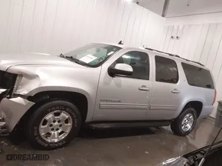 2010 Chevrolet Suburban LT with VIN 1GNUKJE37AR236296, listed as a IAAI auction lot 41654842 with 259,914 mi miles. Bid and sale history available at carsss.com. Image 14.