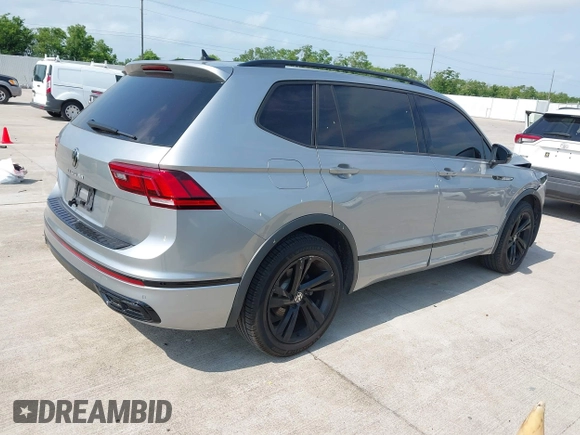 2023 Volkswagen Tiguan SE R-Line Black с VIN 3VVCB7AX5PM064412, выставлен на аукционе IAAI как лот 42279912 с пробегом 72 528 миль миль и . История ставок и продаж доступна на DreamBid. Изображение 4.