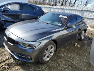 2016 BMW 3 Series 328i xDrive z VIN WBA8E3G54GNU02315, wystawiony jako Copart lot #51072285 z przebiegiem 91 499 mil mil oraz Szkody całkowita. Historia ofert i sprzedaży dostępna na DreamBid. Obrazek 1.
