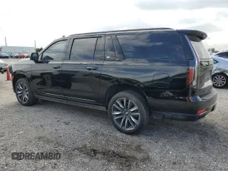 2021 Cadillac Escalade z VIN 1GYS3PKL6MR288828, wystawiony jako Copart lot #78219414 z przebiegiem 22 362 mil mil oraz Czysty tytuł • Clean title. Historia ofert i sprzedaży dostępna na DreamBid. Obrazek 2.