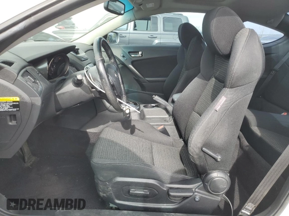 2011 Hyundai Genesis Coupe z VIN KMHHT6KD8BU045109, wystawiony jako Copart lot #53563715 z przebiegiem 66 701 mil mil oraz Szkoda całkowita • Salvage title. Historia ofert i sprzedaży dostępna na DreamBid. Obrazek 7.