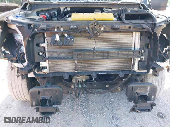 2020 Ford F-150 XL с VIN 1FTMF1EB9LFC03034, выставлен на аукционе IAAI как лот 42592482 с пробегом 30 858 миль миль и . История ставок и продаж доступна на DreamBid. Изображение 6.
