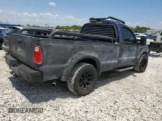2008 Ford F-250 with VIN 1FDNF20528EA56592, listed as a Copart auction lot 58045595 with 156,228 mi miles and Clean title. Bid and sale history available at DreamBid. Image 3.