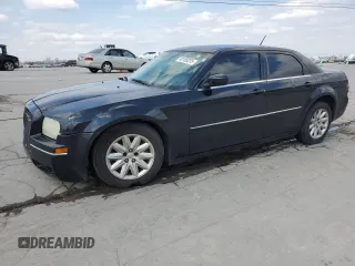 2008 Chrysler 300 LX with VIN 2C3KA43R98H313065, listed as a Copart auction lot 49105225 with 102,490 mi miles and Salvage Title. Bid and sale history available at carsss.com. Image 1.