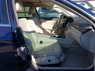 2014 Mercedes-Benz E-Class E 350 Luxury with VIN WDDHF8JBXEB068470, listed as a IAAI auction lot 40914692 with 96,308 mi miles. Bid and sale history available at carsss.com. Image 5.