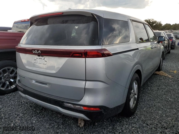 2022 Kia Carnival LXS with VIN KNDNB4H33N6168578, listed as a Copart auction lot 74183674 with 57,743 mi miles and Non Repairable. Bid and sale history available at carsss.com. Image 3.