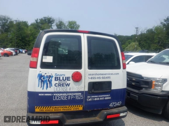 2014 Chevrolet Express Cargo z VIN 1GCSGAFX8E1168310, wystawiony jako IAAI lot #42567251 z przebiegiem 247 112 mil mil oraz . Historia ofert i sprzedaży dostępna na DreamBid. Obrazek 2.