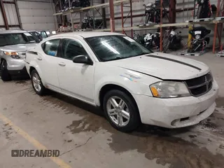 2008 Dodge Avenger SXT with VIN 1B3LC56K98N282097, listed as a IAAI auction lot 41380832 with 220,631 mi miles. Bid and sale history available at carsss.com. Image 1.