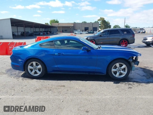 2017 Ford Mustang V6 z VIN 1FA6P8AM1H5323841, wystawiony jako IAAI lot #42770240 z przebiegiem 201 012 mil mil oraz . Historia ofert i sprzedaży dostępna na DreamBid. Obrazek 14.