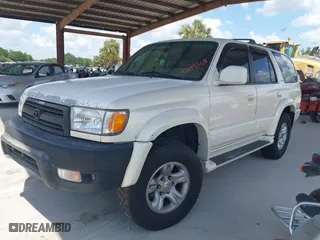 2002 Toyota 4Runner Limited with VIN JT3GN87R929000472, listed as a IAAI auction lot 42018408 with 214,550 mi miles. Bid and sale history available at carsss.com. Image 2.