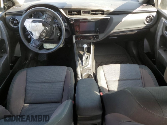 2019 Toyota Corolla L z VIN 5YFBURHE9KP886460, wystawiony jako Copart lot #54403735 z przebiegiem 118 582 mil mil oraz Szkoda całkowita • Salvage title. Historia ofert i sprzedaży dostępna na DreamBid. Obrazek 8.