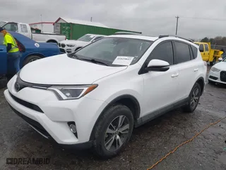 2018 Toyota RAV4 XLE with VIN 2T3RFREV4JW842478, listed as a IAAI auction lot 41029847 with 65,116 mi miles. Bid and sale history available at carsss.com. Image 17.