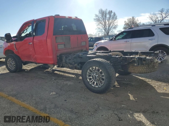 2021 Ford F-350 с VIN 1FT8X3BN5MEE14036, выставлен на аукционе Copart как лот 82715114 с пробегом 53 322 миль миль и Списание • Salvage title. История ставок и продаж доступна на DreamBid. Изображение 2.