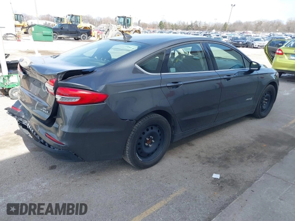 2019 Ford Fusion Hybrid SE with VIN 3FA6P0LU6KR163927, listed as a IAAI auction lot 41834612 with 104,342 mi miles. Bid and sale history available at carsss.com. Image 4.