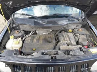 2008 Jeep Patriot Sport with VIN 1J8FF28WX8D775464, listed as a IAAI auction lot 42042232 with 158,428 mi miles and . Bid and sale history available at carsss.com. Image 10.