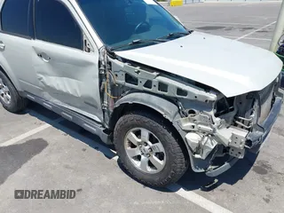 2008 Ford Escape Limited с VIN 1FMCU04128KB13867, выставлен на аукционе IAAI как лот 42499448 с пробегом 224 566 миль миль и . История ставок и продаж доступна на DreamBid. Изображение 6.