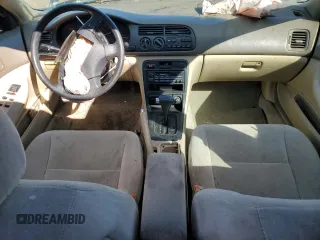 1995 Honda Accord LX with VIN 1HGCD5639SA060941, listed as a Copart auction lot 47767745 with 247,337 mi miles and Salvage Title. Bid and sale history available at DreamBid. Image 8.