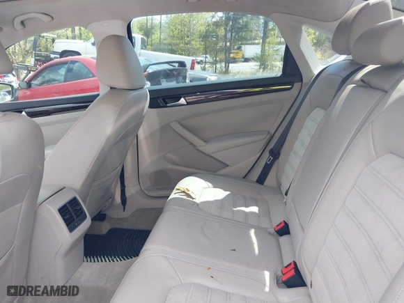 2014 Volkswagen Passat SEL Premium with VIN 1VWCS7A32EC026868, listed as a IAAI auction lot 42020450 with 90,993 mi miles. Bid and sale history available at carsss.com. Image 8.