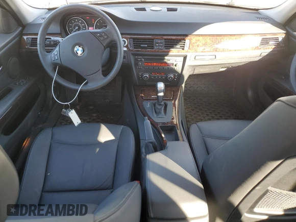 2008 BMW 3 Series 328xi z VIN WBAVT73548FZ37873, wystawiony jako Copart lot #41605795 z przebiegiem 43 445 mil mil oraz Szkoda całkowita • Salvage title. Historia ofert i sprzedaży dostępna na DreamBid. Obrazek 8.