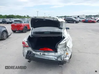 2015 Nissan Altima 2.5 z VIN 1N4AL3AP9FC212952, wystawiony jako IAAI lot #41953425 z przebiegiem 104 139 mil mil oraz . Historia ofert i sprzedaży dostępna na DreamBid. Obrazek 17.