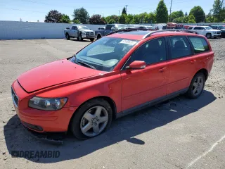 2006 Volvo V50 with VIN YV1MJ682262169015, listed as a Copart auction lot 72363604 with 152,210 mi miles and Salvage Title. Bid and sale history available at carsss.com. Image 1.