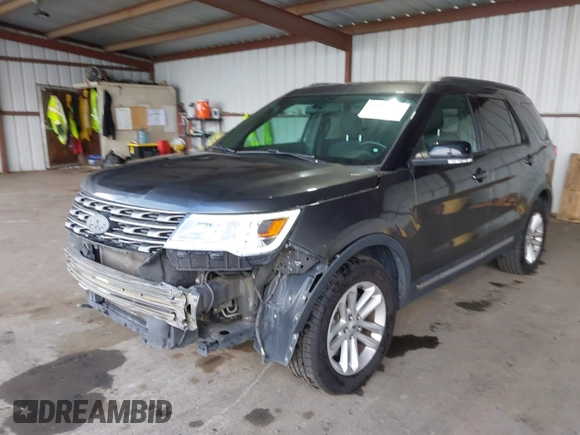 2017 Ford Explorer XLT with VIN 1FM5K7D80HGD04842, listed as a IAAI auction lot 41911091 with 90,680 mi miles and . Bid and sale history available at carsss.com. Image 6.