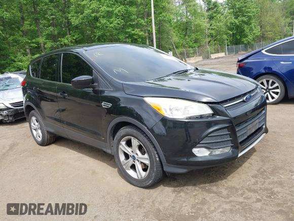 2013 Ford Escape SE with VIN 1FMCU0GX4DUC40277, listed as a IAAI auction lot 42201196 with 46,157 mi miles and . Bid and sale history available at carsss.com. Image 1.