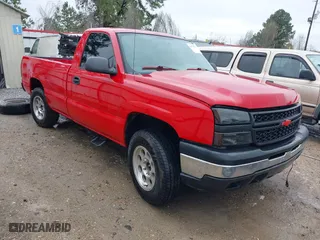 2006 Chevrolet Silverado 1500 Work Truck with VIN 3GCEC14X56G260456, listed as a IAAI auction lot 41631680 with 308,662 mi miles. Bid and sale history available at carsss.com. Image 1.