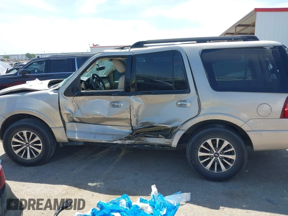 2017 Ford Expedition XLT with VIN 1FMJU1HT9HEA30640, listed as a IAAI auction lot 42257310 with Not provided miles and . Bid and sale history available at DreamBid. Image 14.