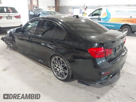 2017 BMW M3 z VIN WBS8M9C52H5G83686, wystawiony jako IAAI lot #42205796 z przebiegiem 51 956 mil mil oraz . Historia ofert i sprzedaży dostępna na DreamBid. Obrazek 3.