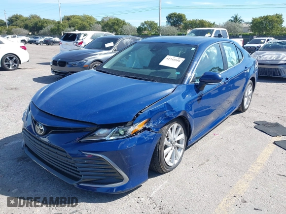 2024 Toyota Camry LE with VIN 4T1R11AK0RU239589, listed as a IAAI auction lot 41744956 with 5,723 mi miles. Bid and sale history available at carsss.com. Image 6.